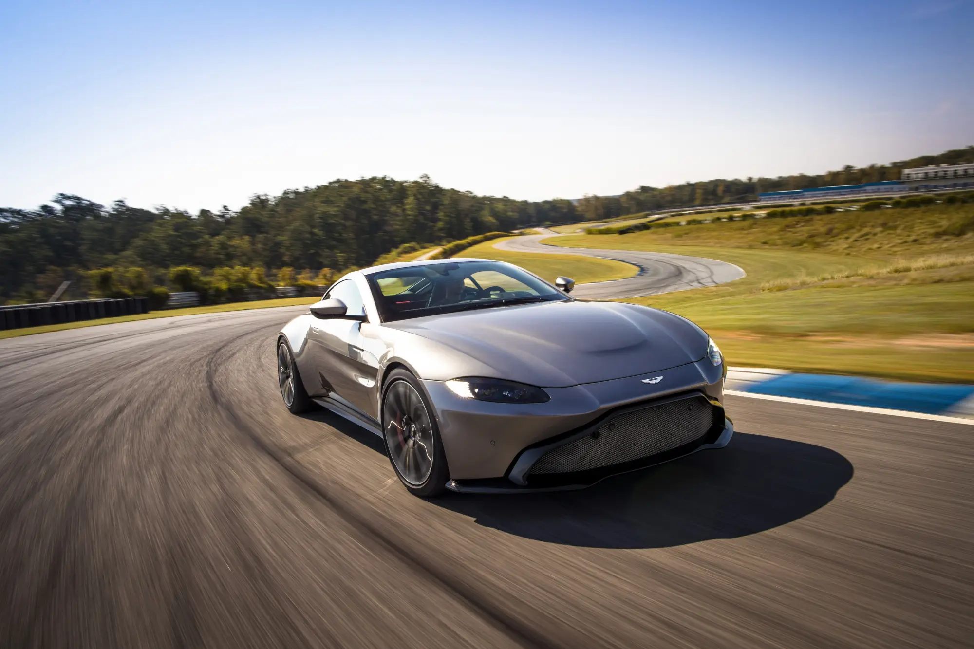 Aston Martin Vantage Novembre 2017 - 24