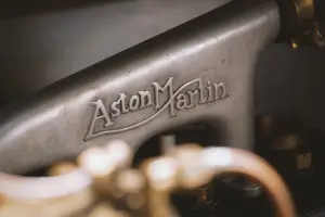 Aston Martin Vantage Roadster - Tributo A3 - 1