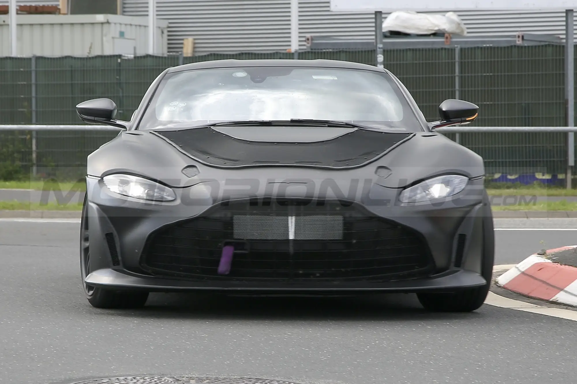 Aston Martin Vantage RS - Foto Spia 05-01-2022 - 6