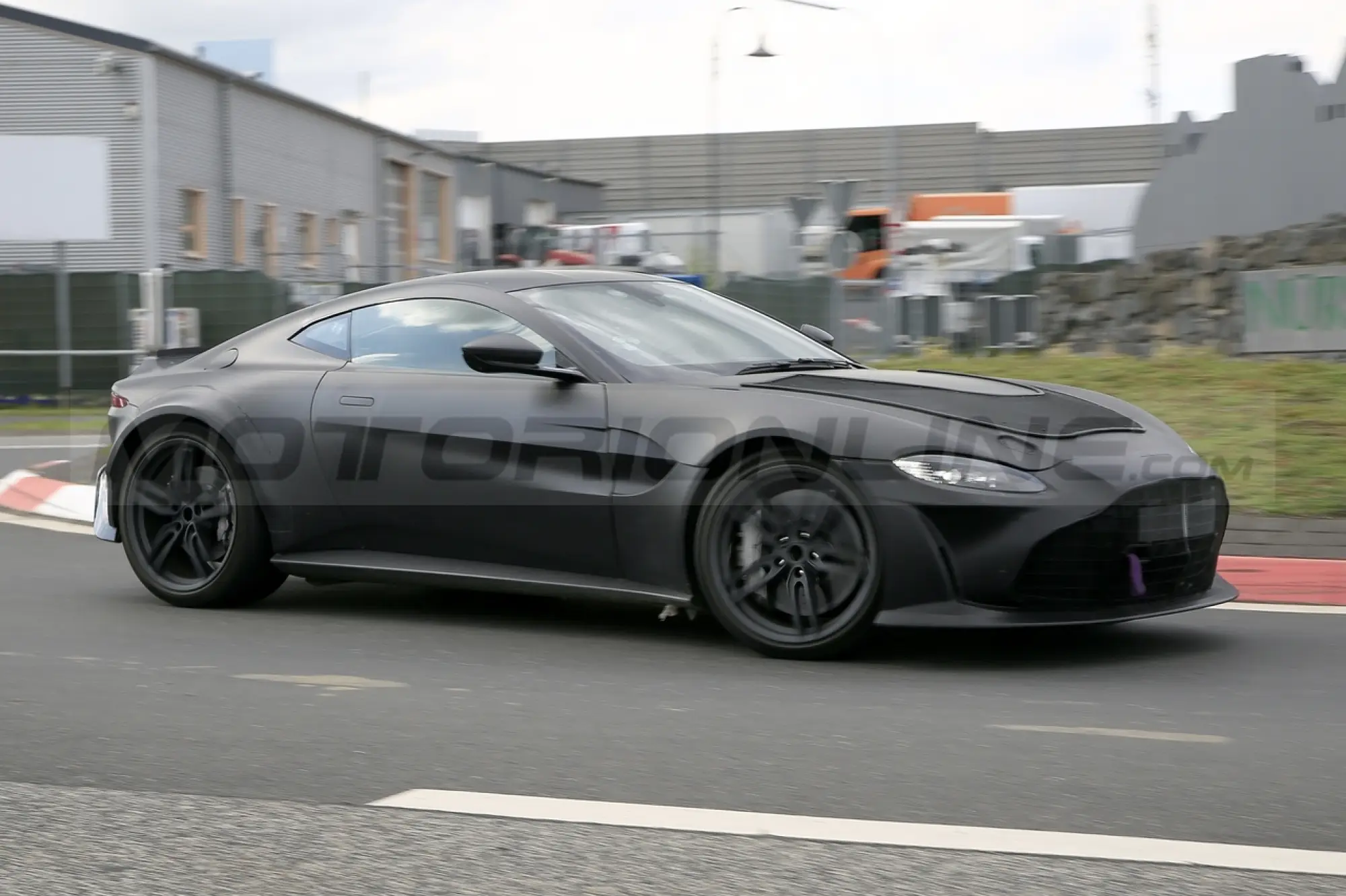 Aston Martin Vantage RS - Foto Spia 05-01-2022 - 5