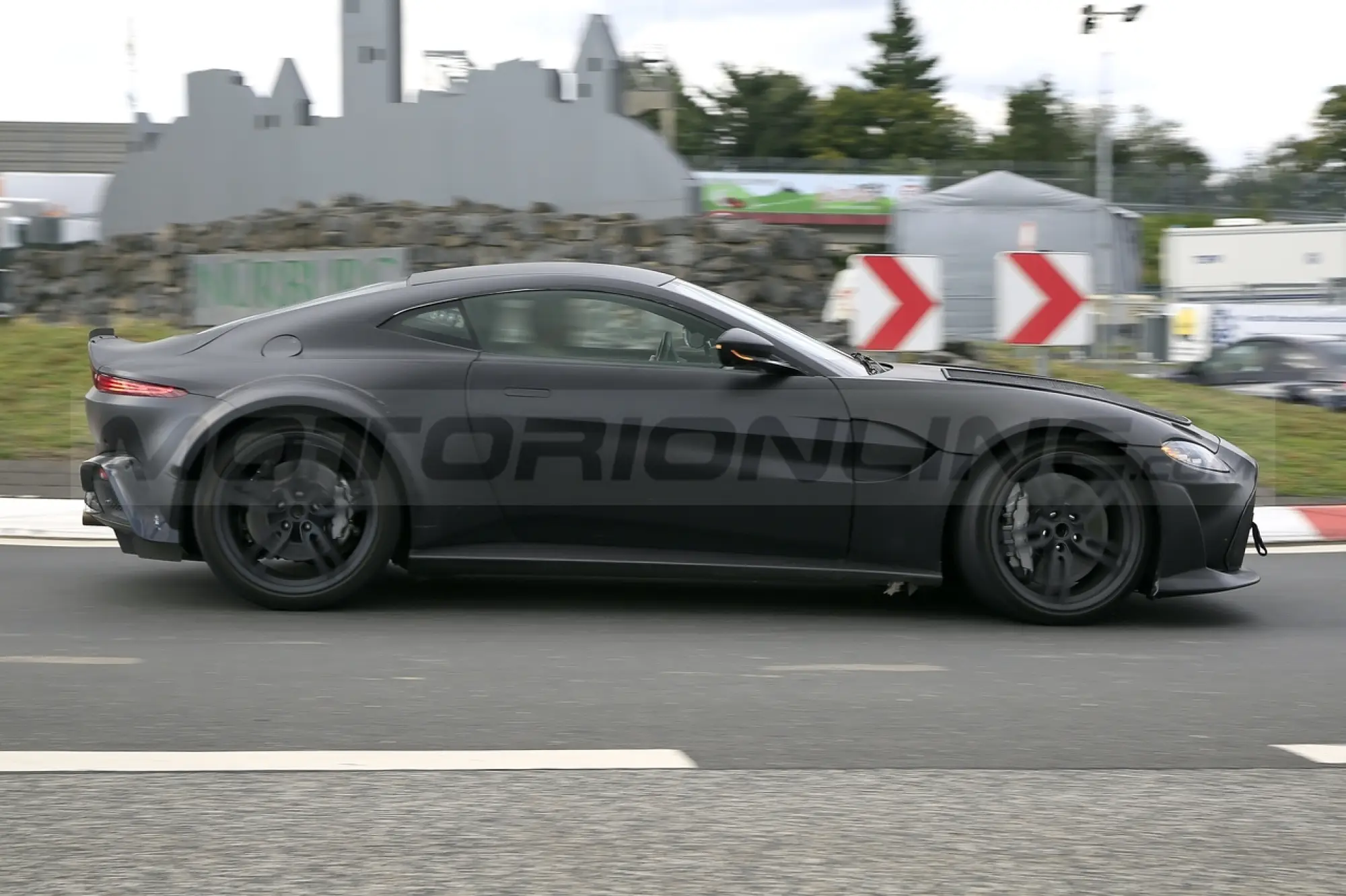 Aston Martin Vantage RS - Foto Spia 05-01-2022 - 3