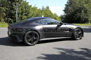Aston Martin Vantage RS - Foto spia 24-8-2021 - 13
