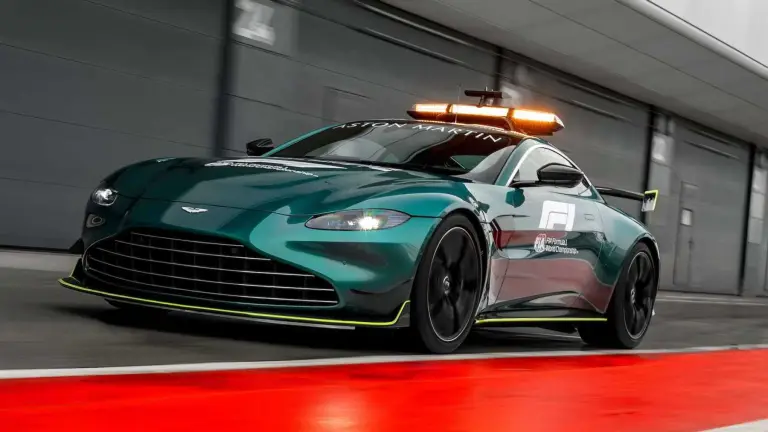 Aston Martin Vantage - Safety Car F1 - 9