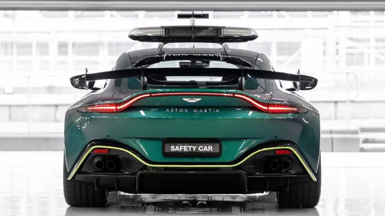 Aston Martin Vantage - Safety Car F1 - 25