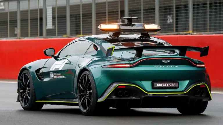 Aston Martin Vantage - Safety Car F1 - 12