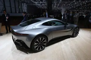 Aston Martin Vantage V8 - Salone di Ginevra 2018 - 1