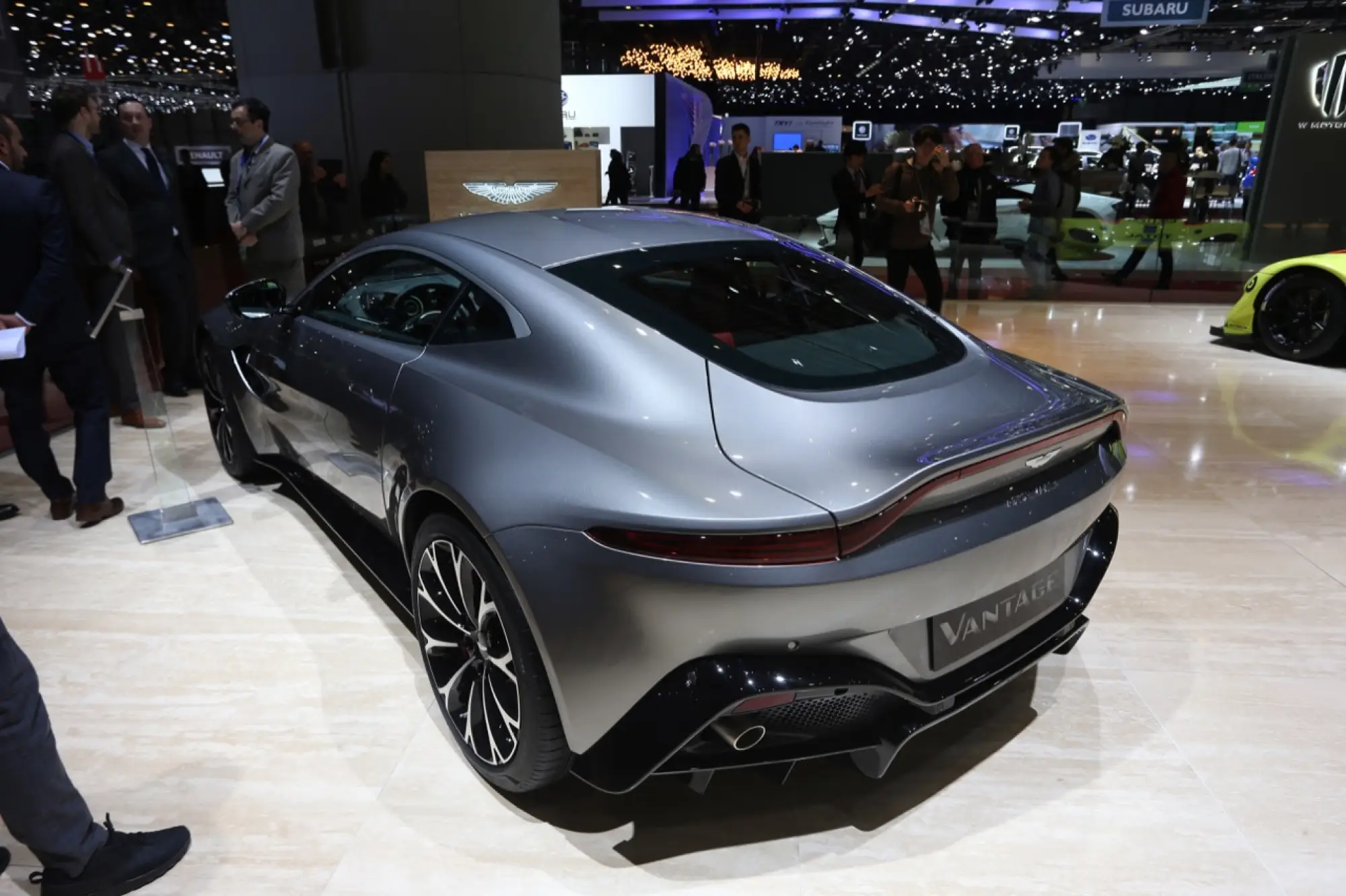 Aston Martin Vantage V8 - Salone di Ginevra 2018 - 3