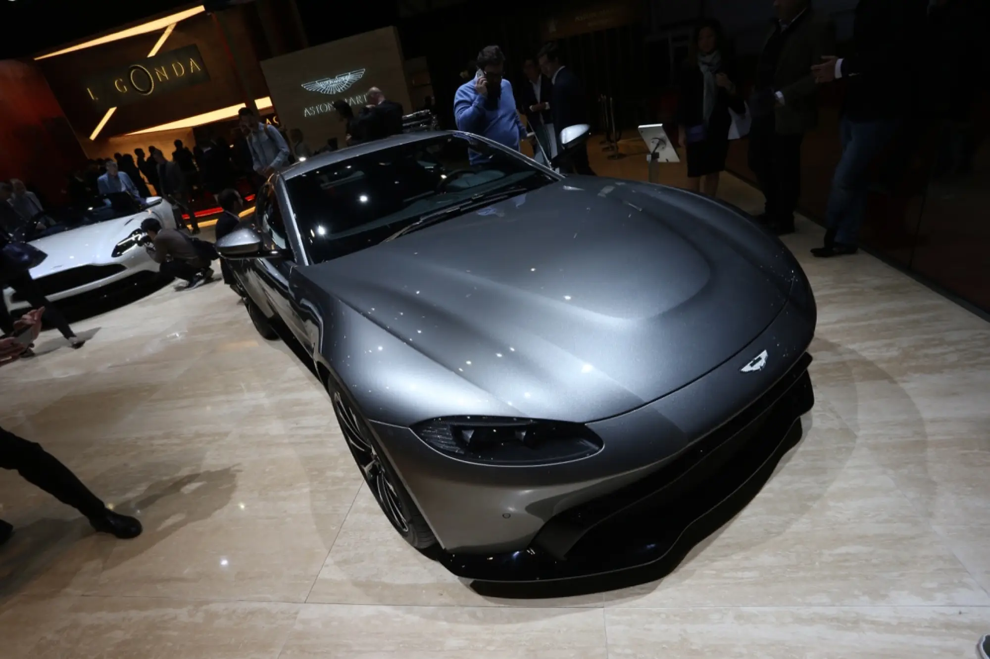 Aston Martin Vantage V8 - Salone di Ginevra 2018 - 4