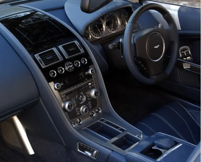 Aston Martin Virage gallery - 9