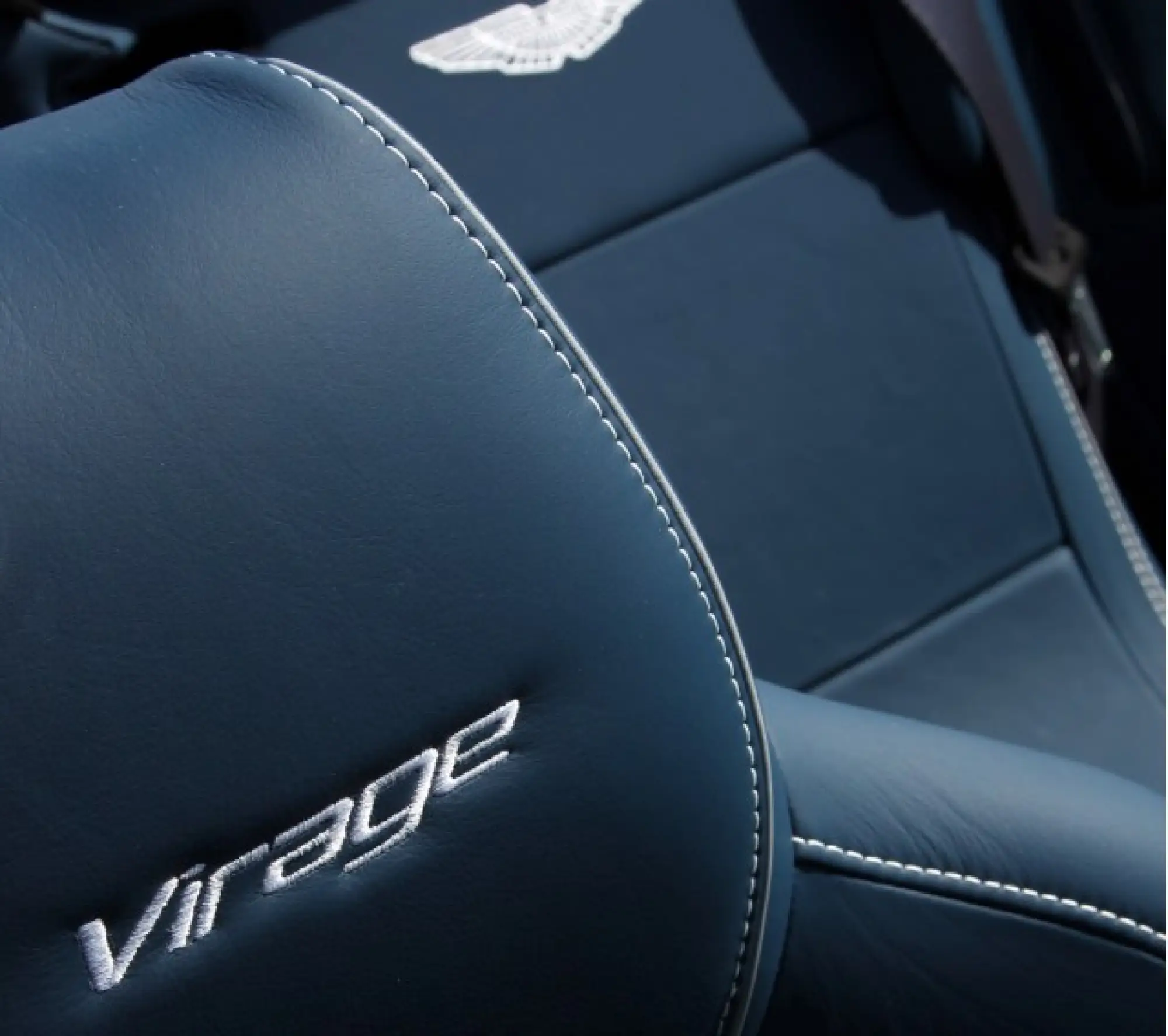 Aston Martin Virage gallery - 11