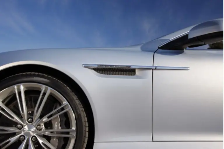 Aston Martin Virage gallery - 13