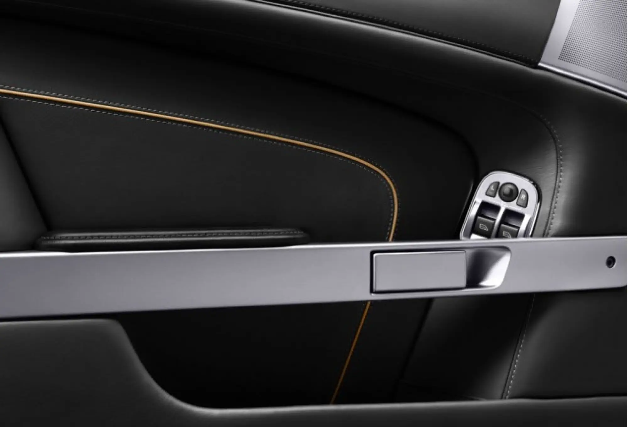 Aston Martin Virage gallery - 18