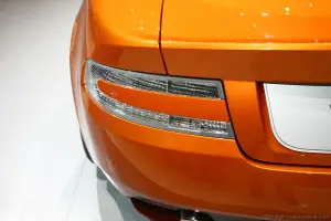 Aston Martin Virage Ginevra 2011 - 6