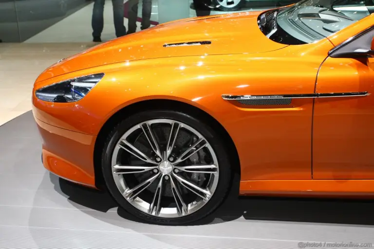 Aston Martin Virage Ginevra 2011 - 9