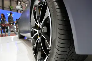 Aston Martin Virage Programma Q - Salone di Ginevra 2012