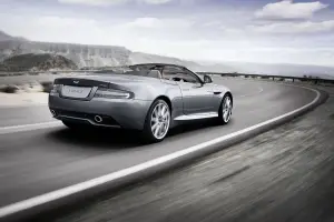 Aston Martin Virage - 19