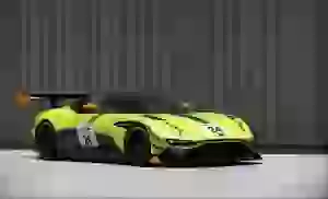 Aston Martin Vulcan AMR Pro