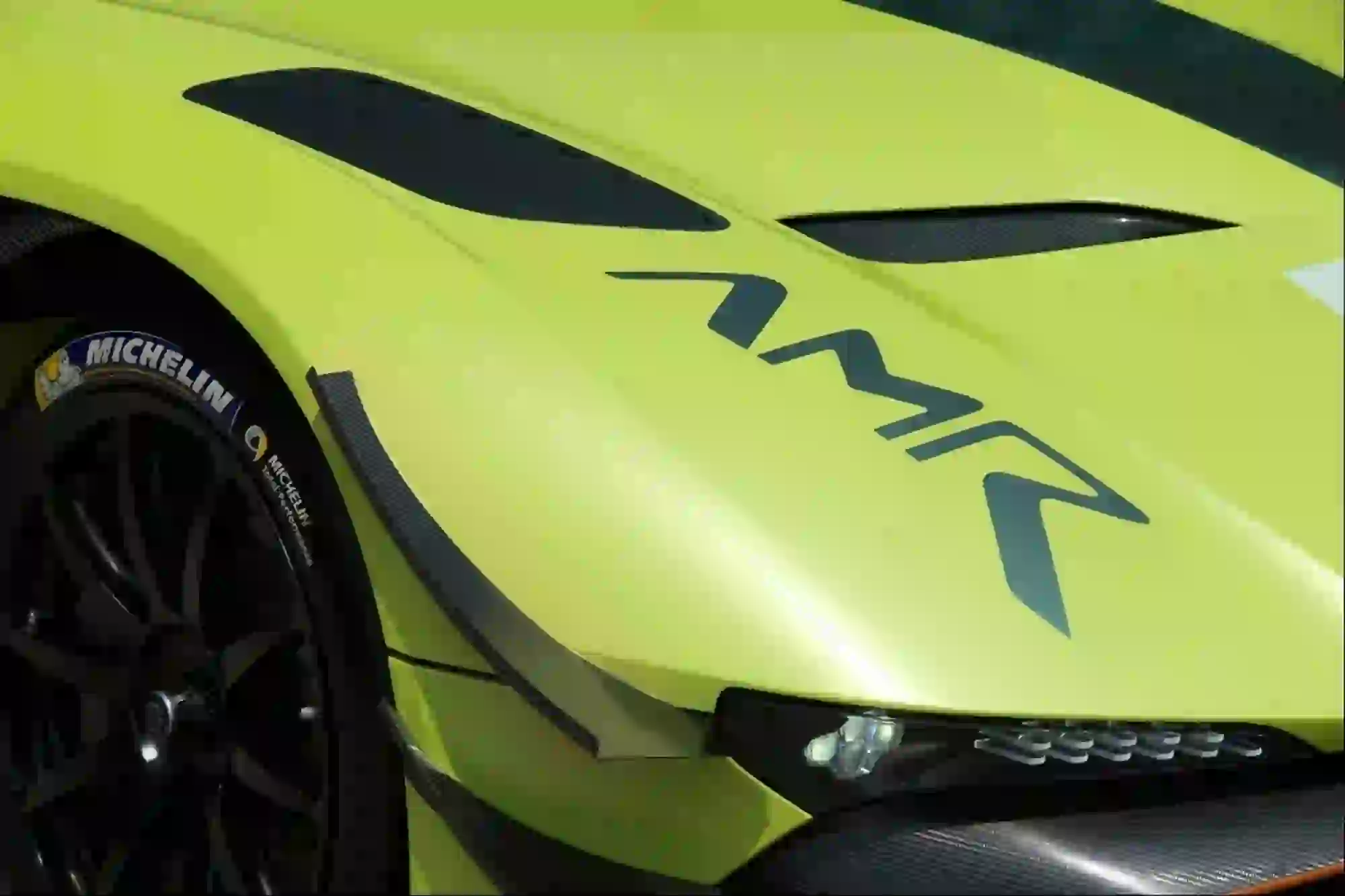 Aston Martin Vulcan AMR Pro - 6