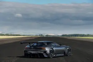 Aston Martin Vulcan e Avro Vulcan - 6