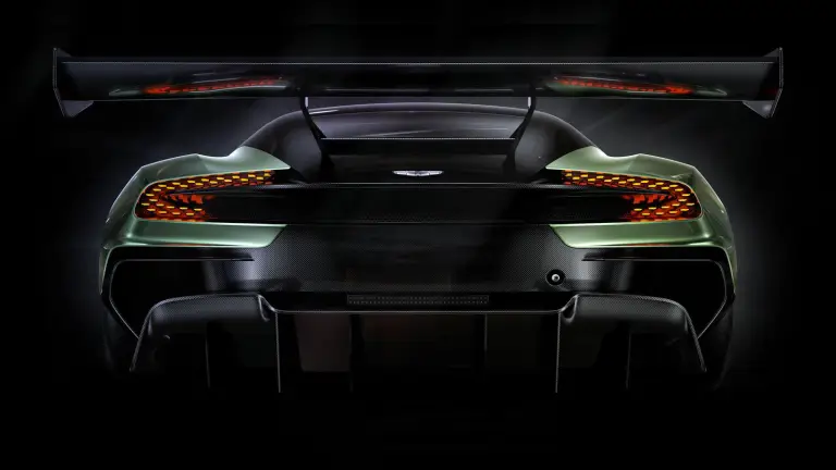 Aston Martin Vulcan  - 9