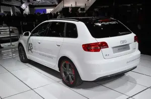 Audi A e-tron - Los Angeles 2011 - 1