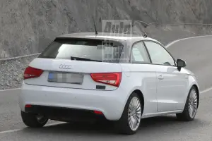 Audi A1 e-tron elettrica foto spia agosto 2012 - 1