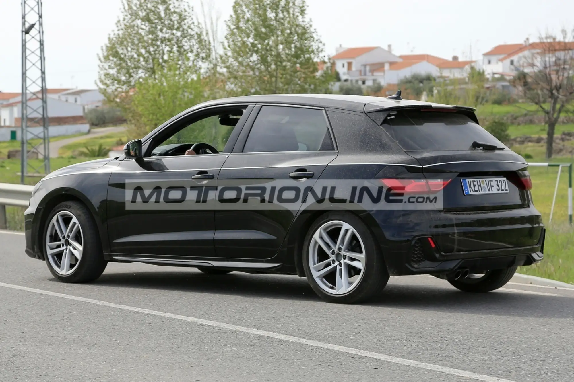 Audi A1 foto spia 26-4-2018 - 9