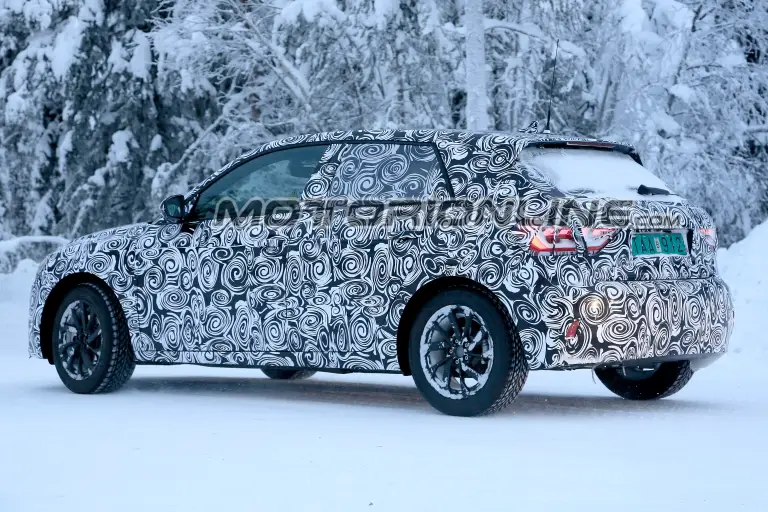 Audi A1 MY 2019 foto spia 12 gennaio 2018 - 6