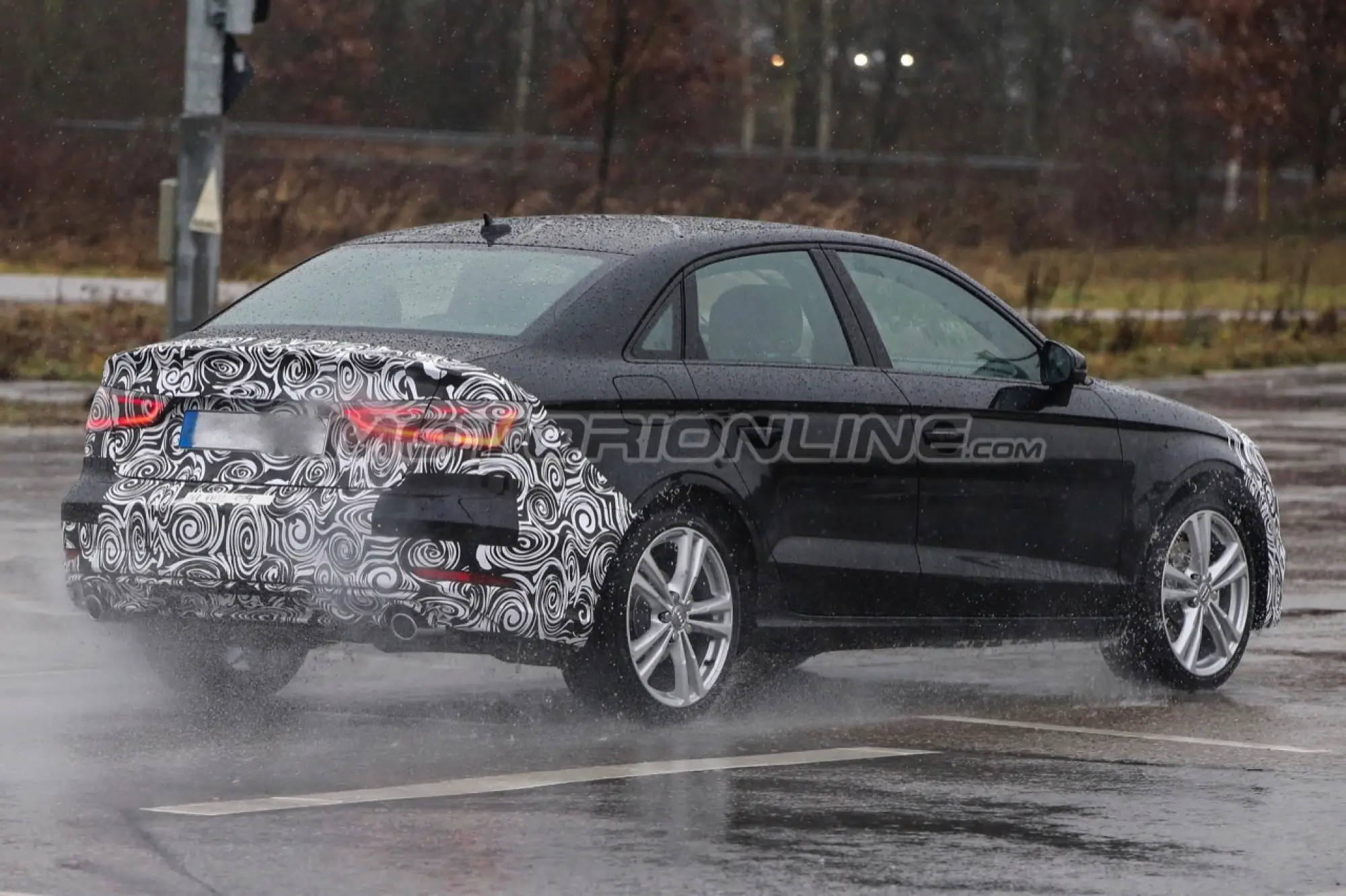 Audi A3 berlina facelift - Foto spia 11-12-2015 - 9