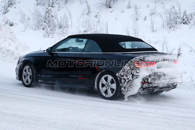 Audi A3 Cabrio Facelift - Foto spia 23-12-2015 - 7
