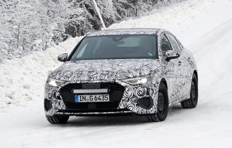 Audi A3 Sedan 2020 - Foto spia 21-11-2019 - 1