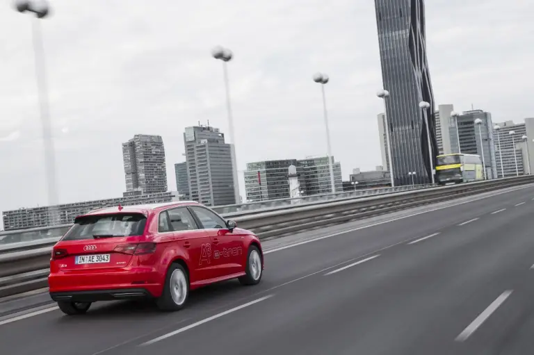 Audi A3 Sportback e-tron (2014) - 15