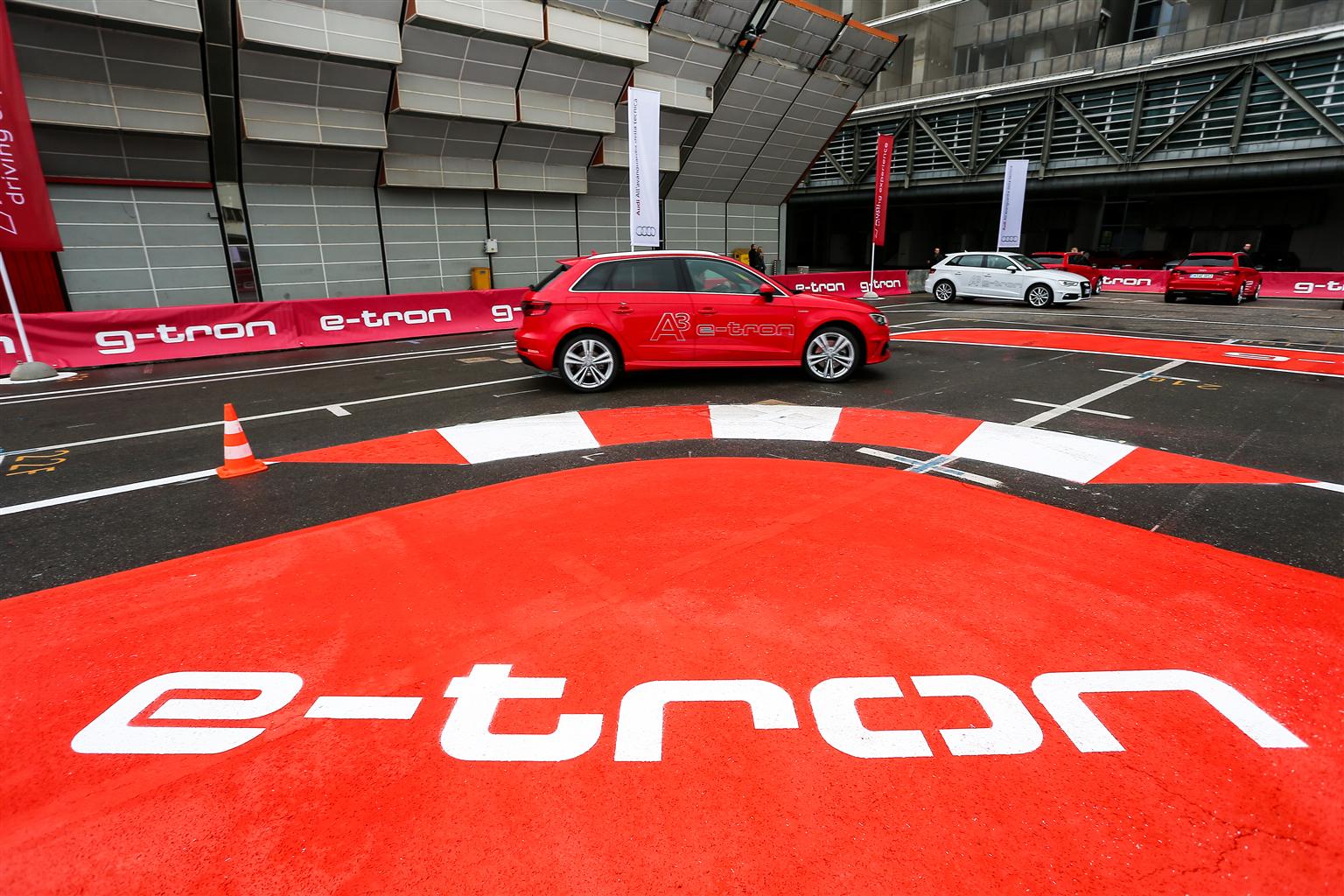 Audi A3 Sportback e-tron - Motor Show 2014