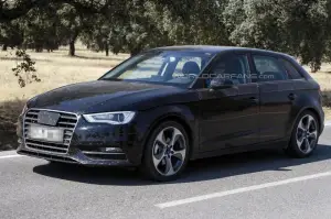 Audi A3 Sportback foto spia - 1