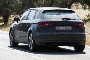 Audi A3 Sportback foto spia