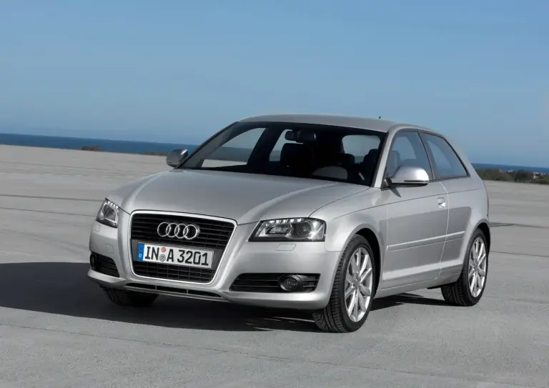 Audi A3 Young Edition - 4