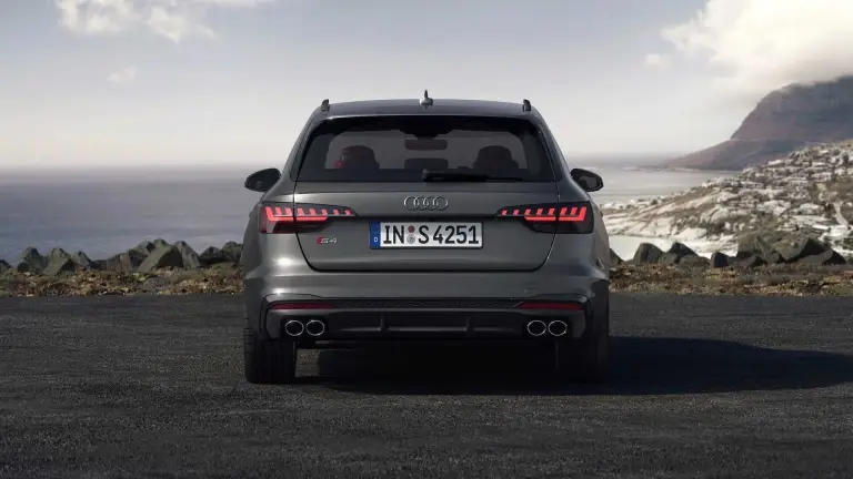 Audi A4 2019 - 21