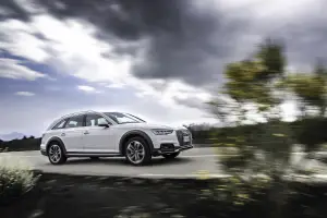 Audi A4 allroad quattro 2016