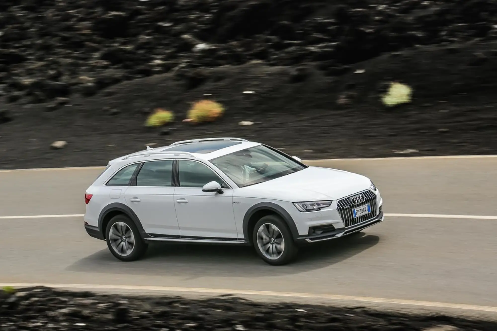 Audi A4 allroad quattro 2016 - 38