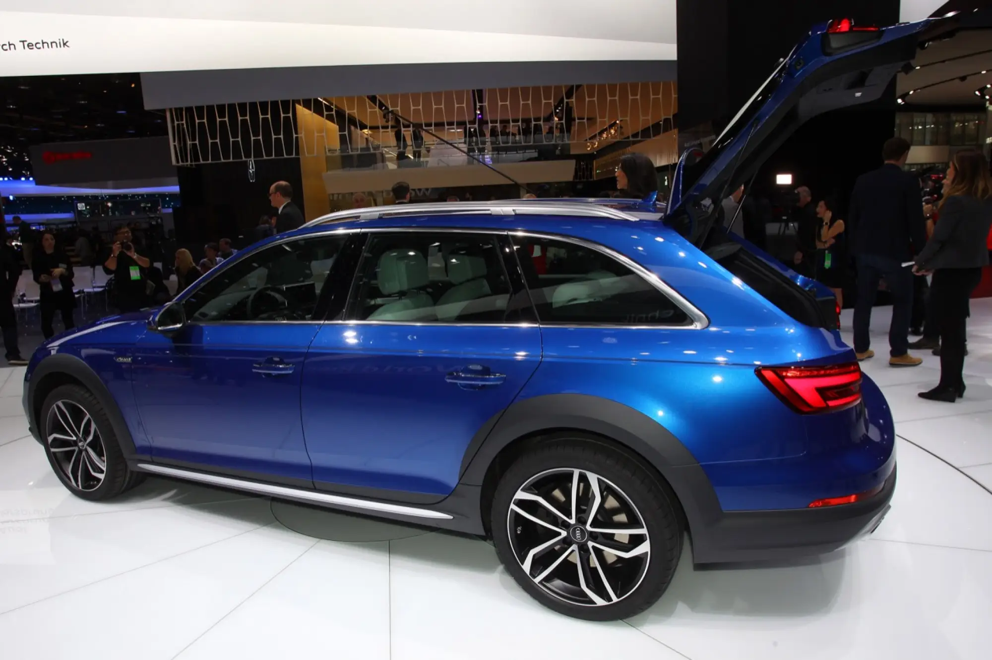 Audi A4 Allroad Quattro - Salone di Detroit 2016 - 4