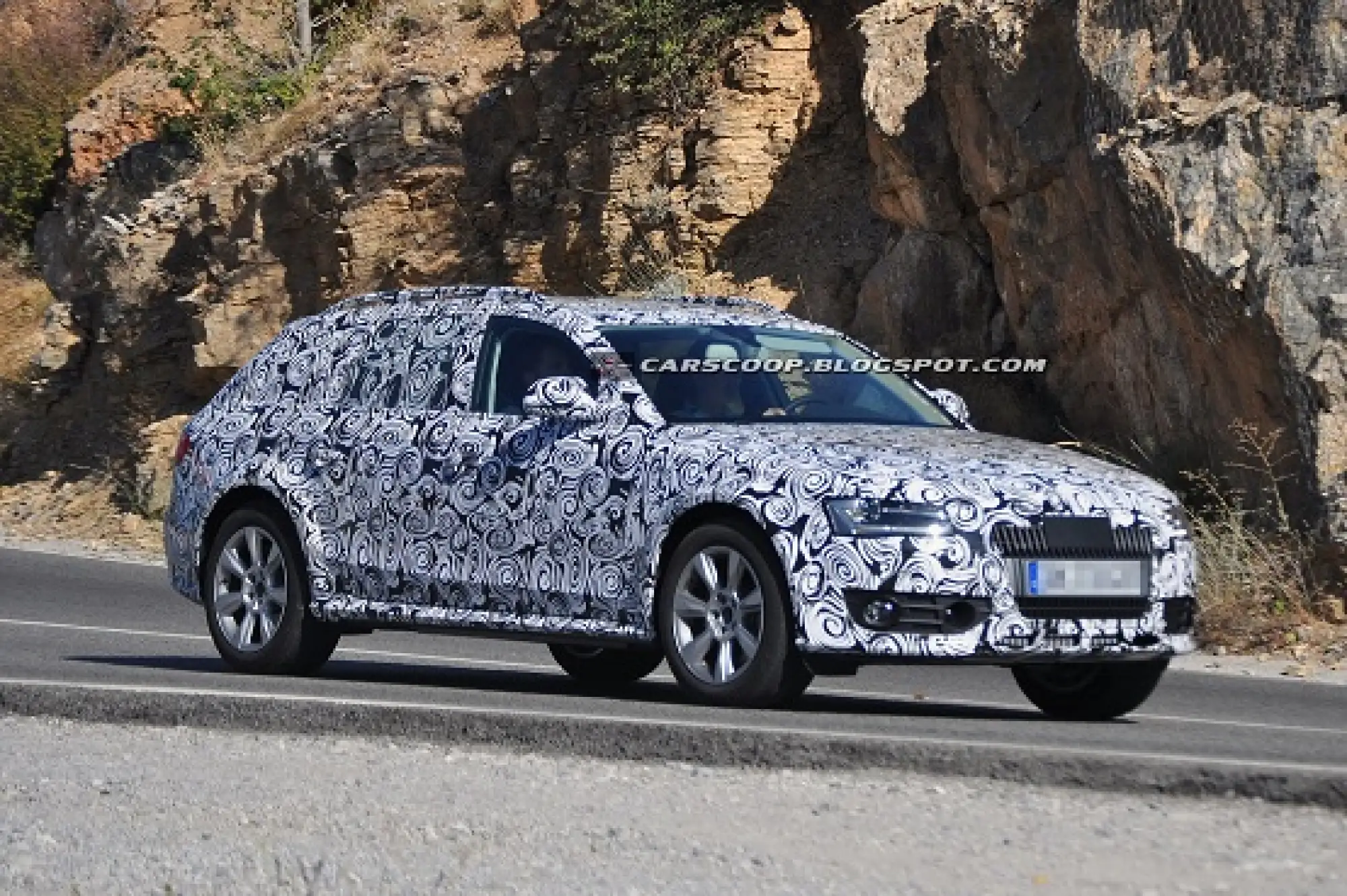 Audi A4 Allroad restyling, foto spia  ottobre 2011 - 1