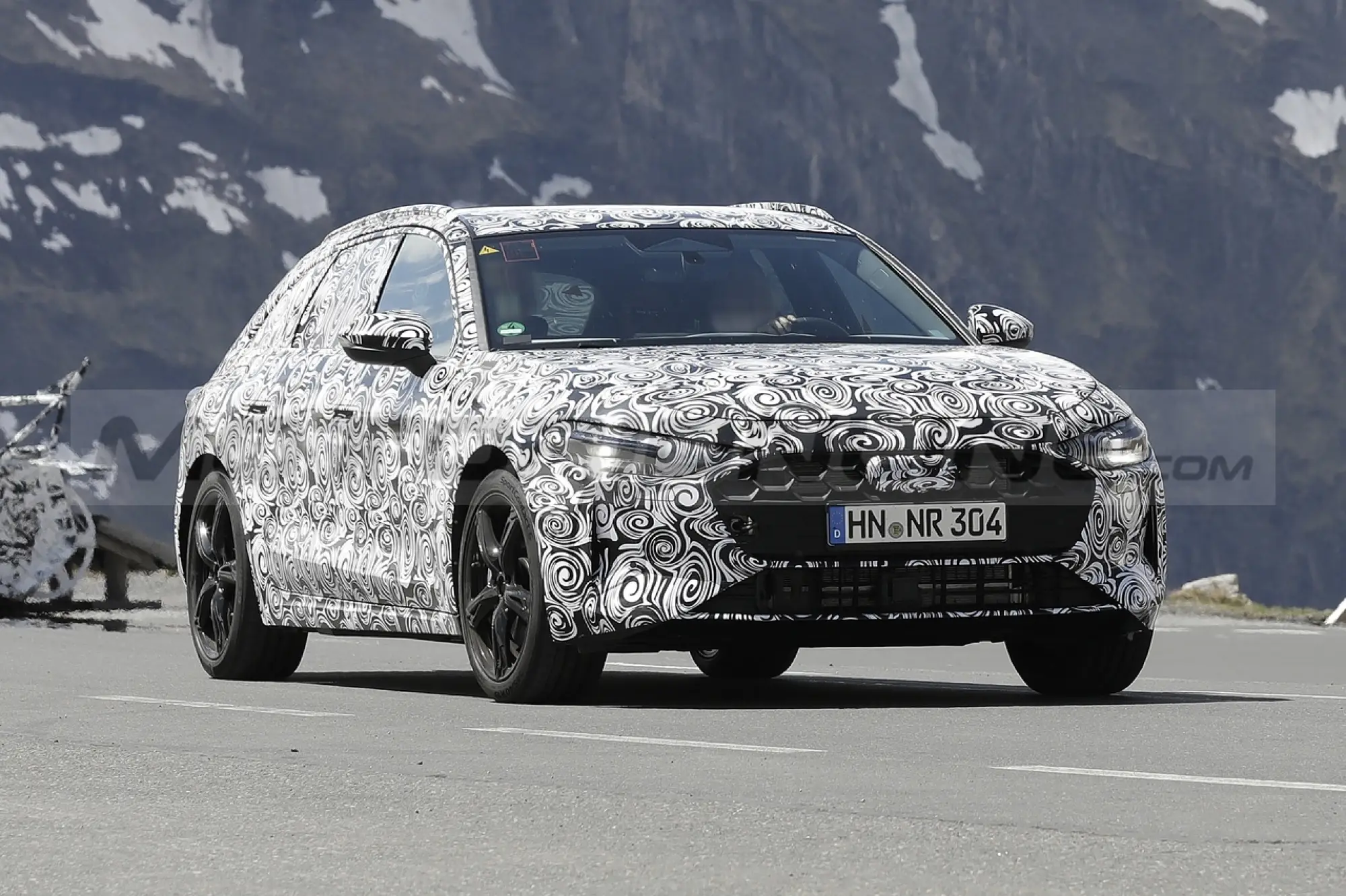 Audi A4 Avant 2023 - Foto Spia 25-05-2022 - 11