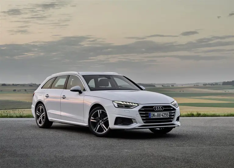 Audi A4 Avant e A5 Sportback g-tron - 1