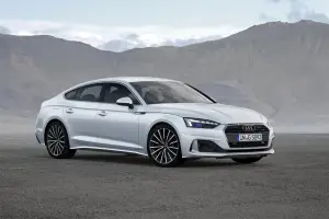 Audi A4 Avant e A5 Sportback g-tron - 17