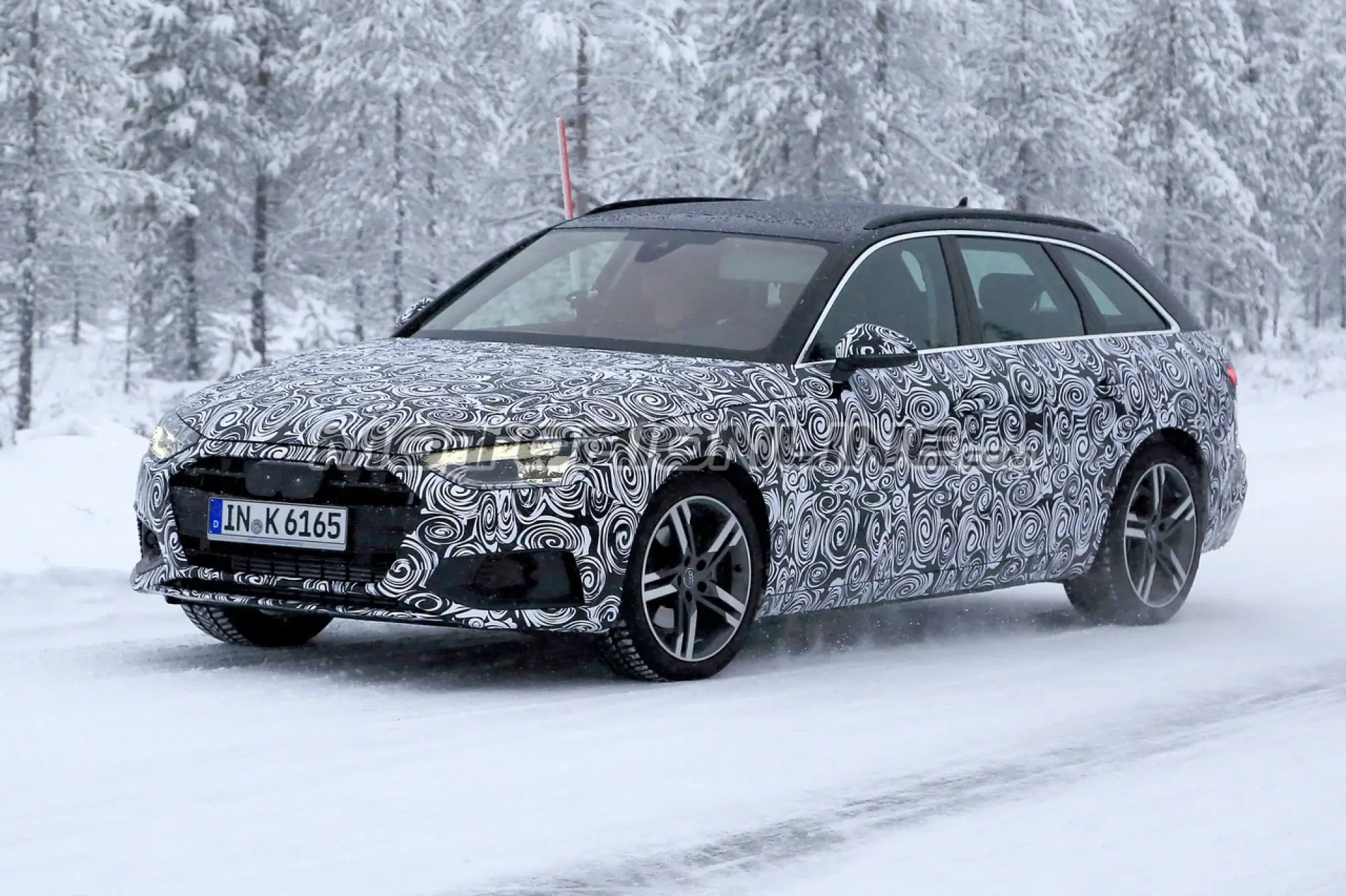 Audi A4 Avant MY 2020 foto spia 10 dicembre 2018 - 4