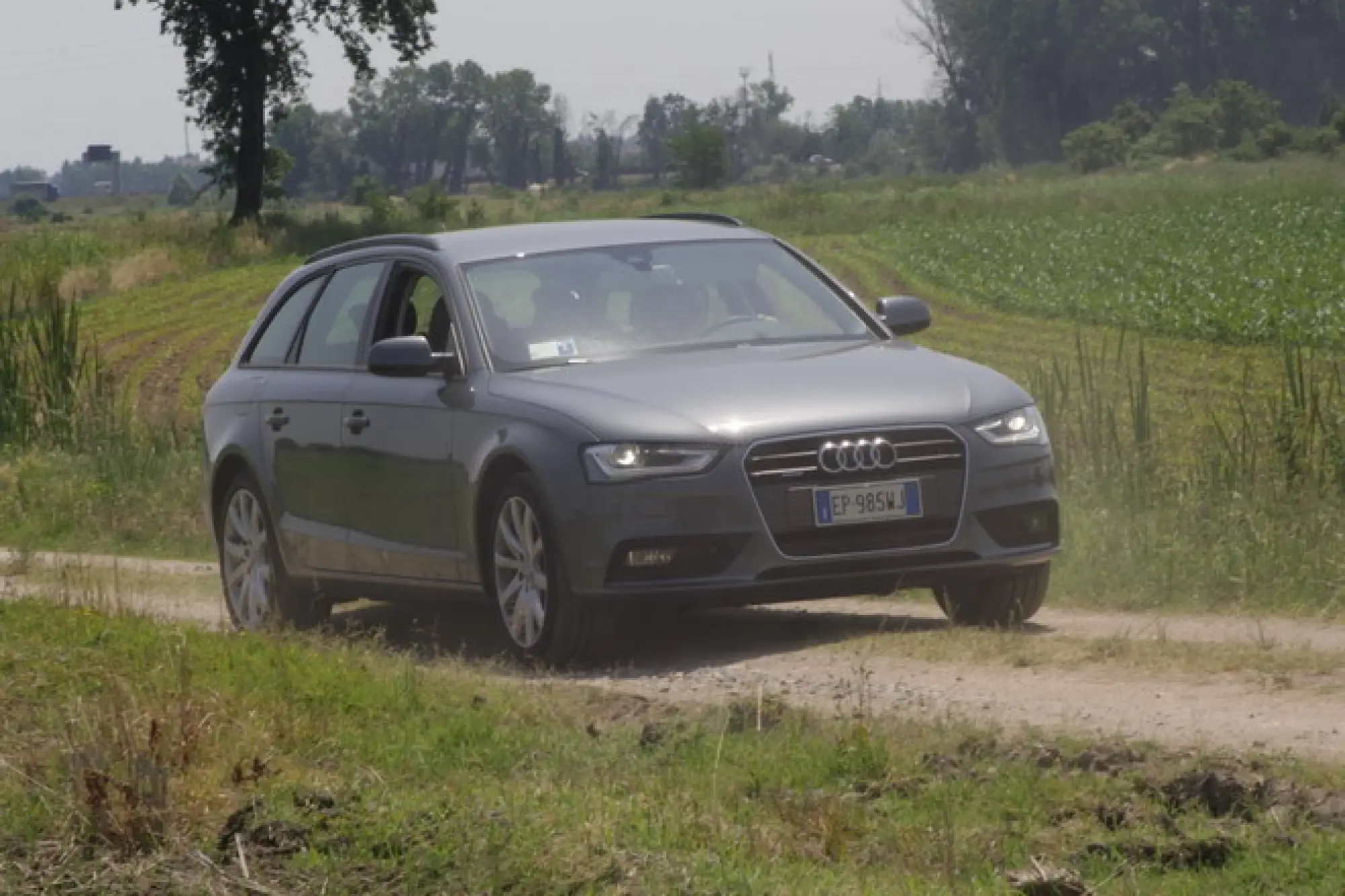 Audi A4 Avant Quattro: prova su strada - 36