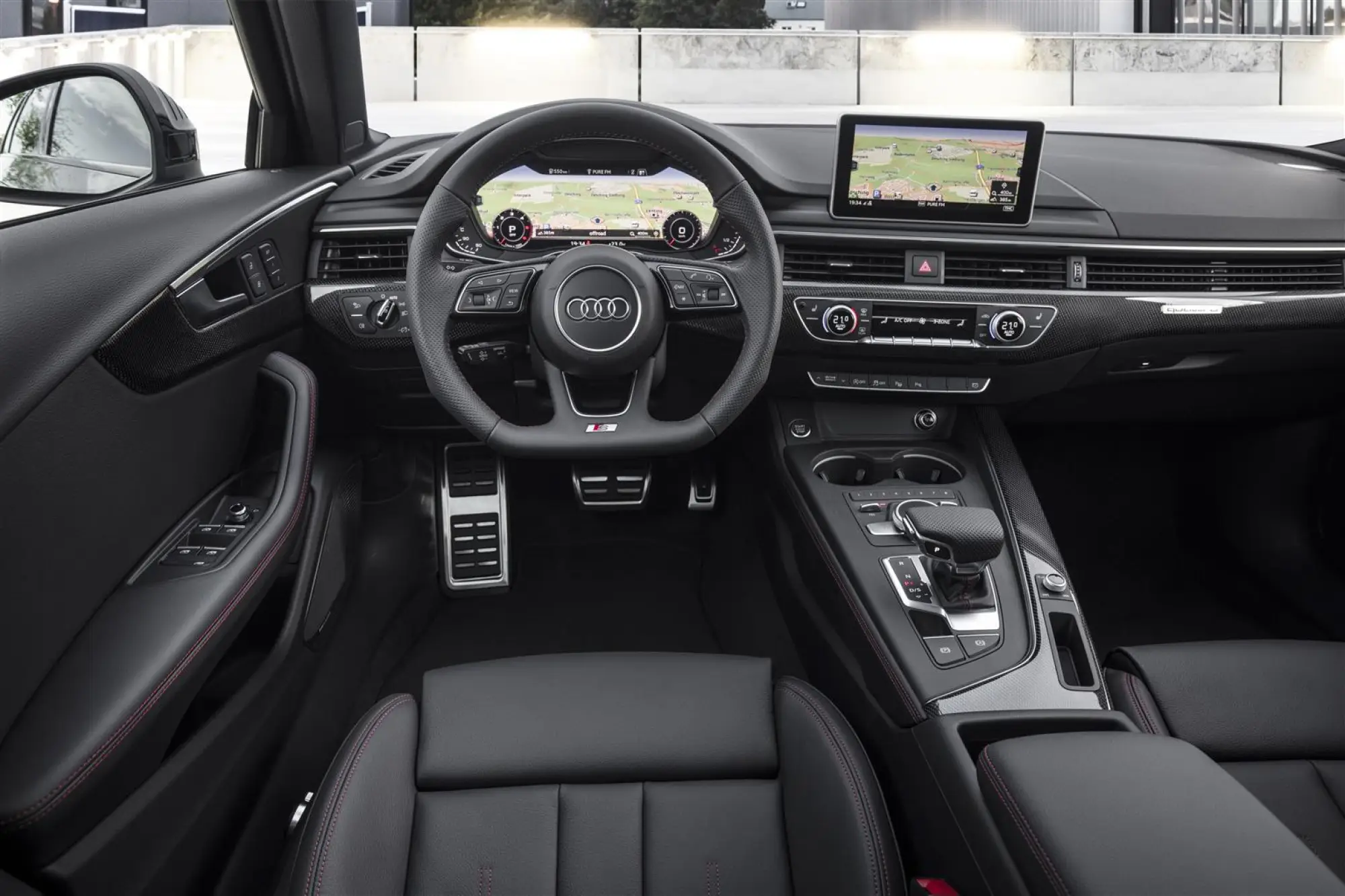 Audi A4 Avant S line Black - 12