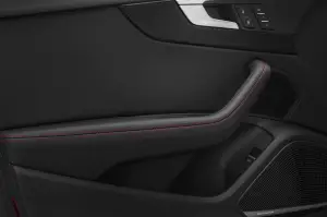 Audi A4 Avant S line Black