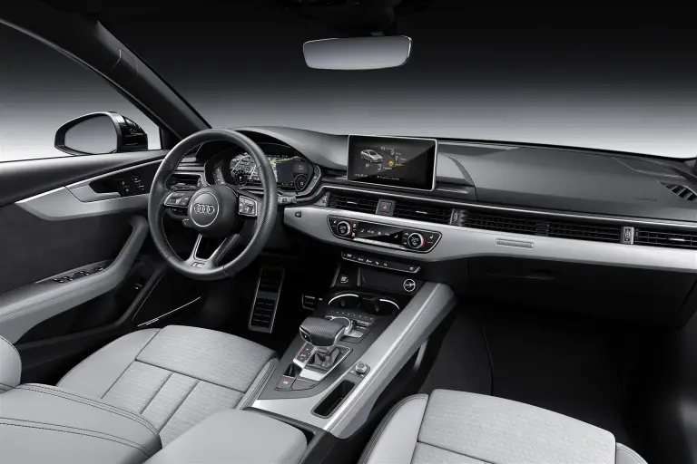 Audi A4 MY 2019  - 14