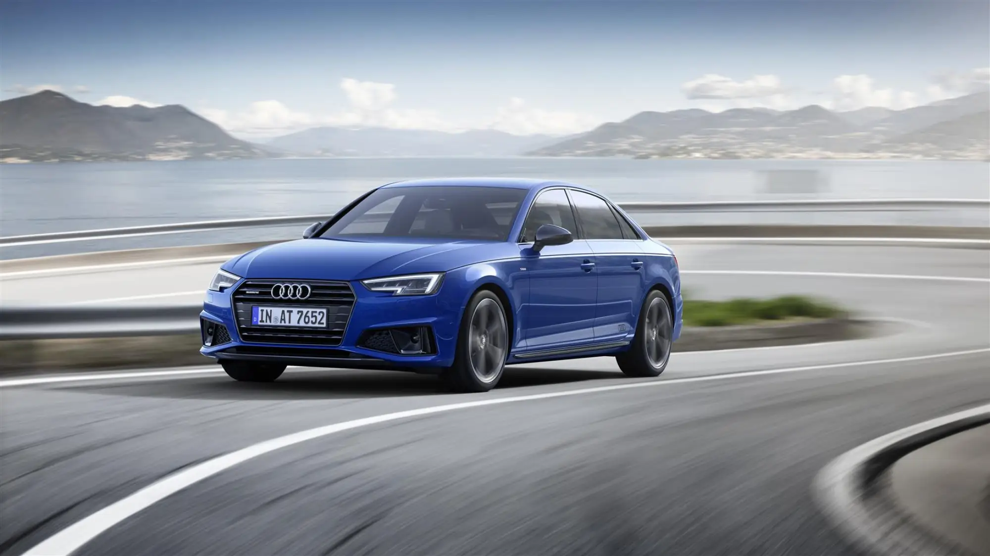 Audi A4 MY 2019  - 10